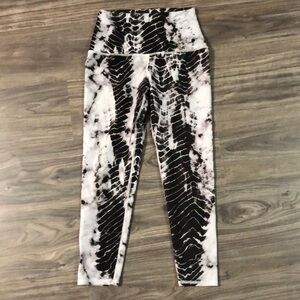 Evolution and Creation Mia Athletic Capri